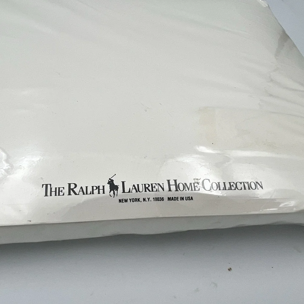 Lauren Ralph Lauren white thread brand